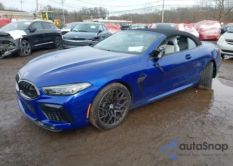 2023 BMW M8 Cabriolet Competition z USA, uszkodzony, nr VIN WBSDZ0C02PCK72974